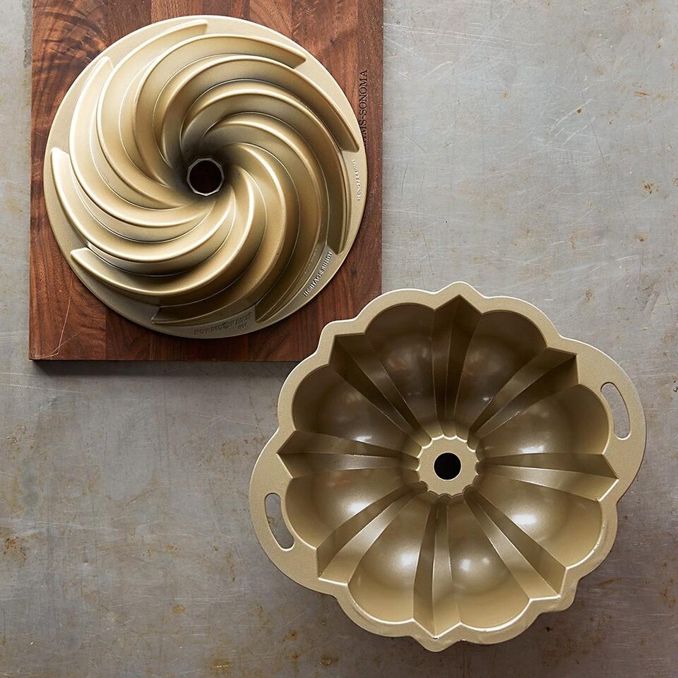 Nordic Ware Heritage Bundt® Pan Williams Sonoma AU